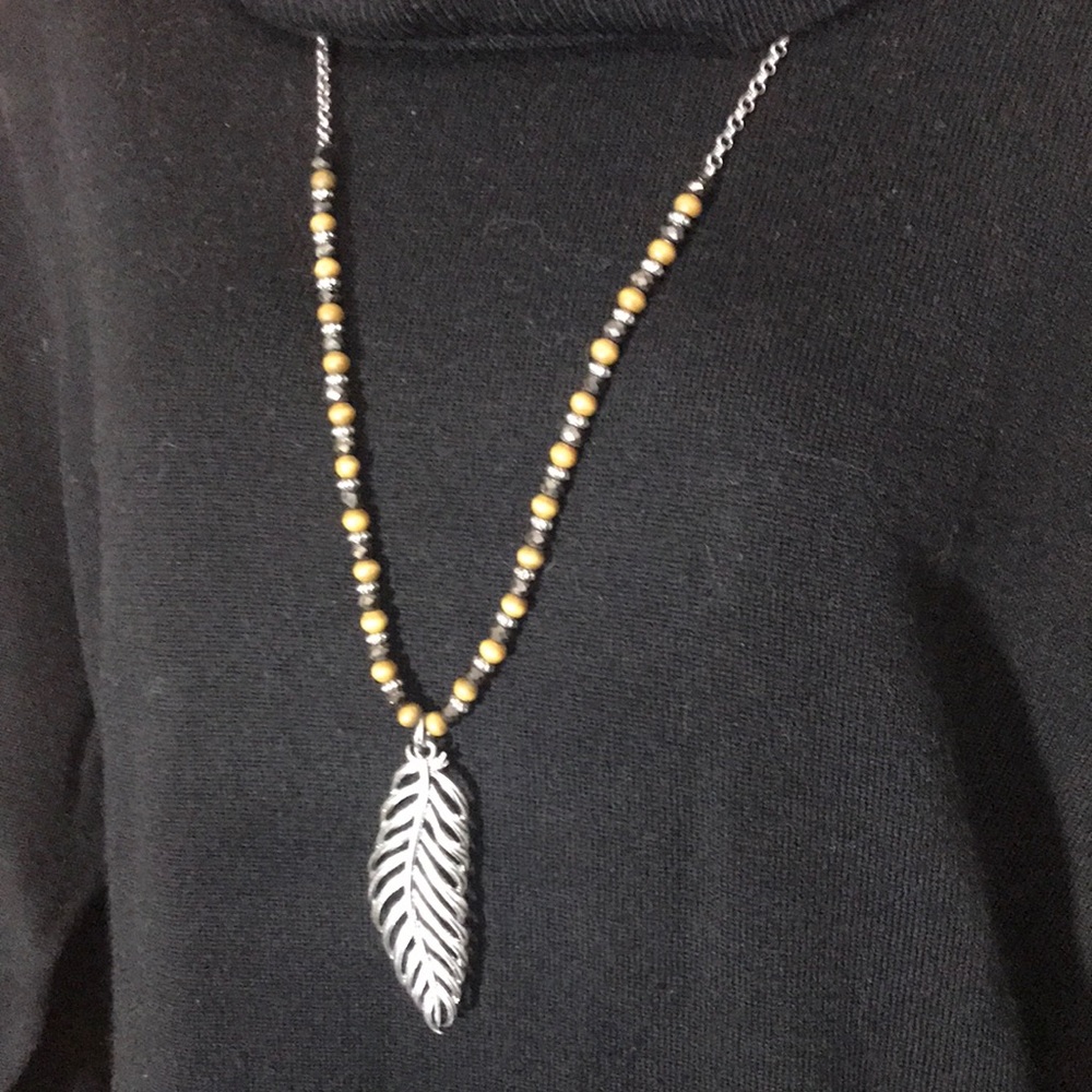 Vintage Lucky Brand 32” Adjustable Chain Feather Necklace